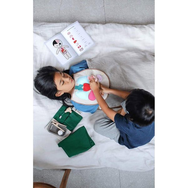 PlanToys - Surgeon Set - PT3703-Panda Kids and Baby