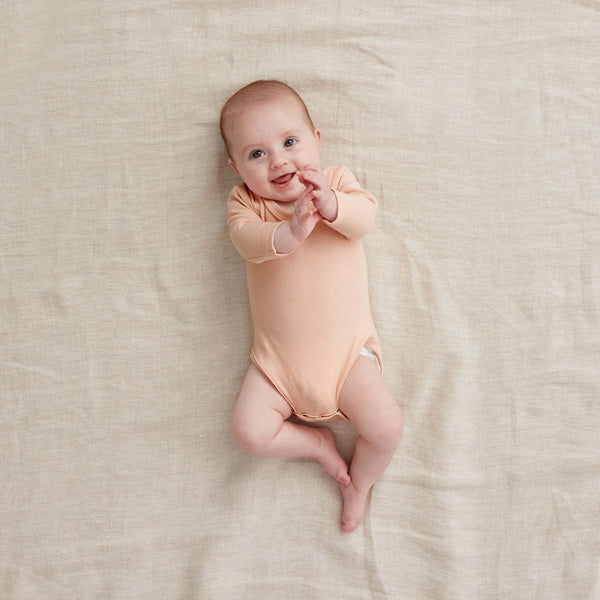 ergoPouch - Bodywear Long Sleeve Bodysuit 0.2 Tog - Shell-Panda Kids and Baby