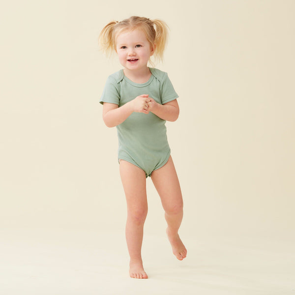 ergoPouch - Bodywear Short Sleeve Bodysuit 0.2 Tog - Sage-Panda Kids and Baby