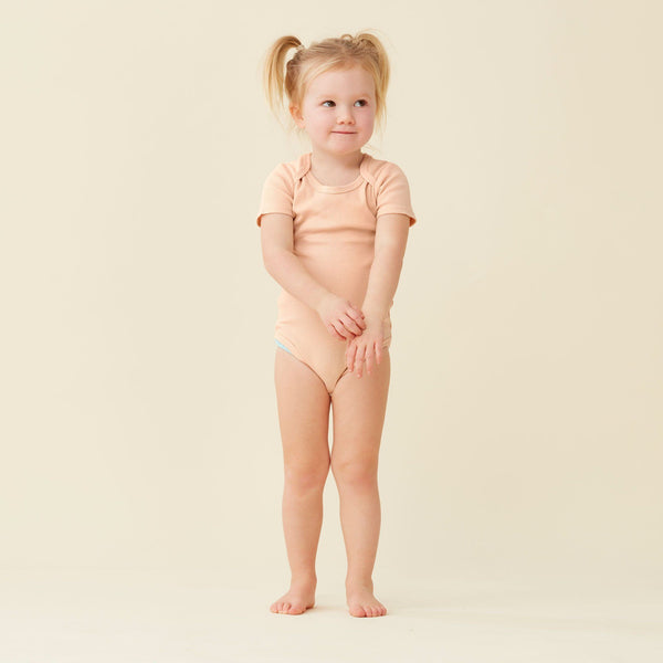 ergoPouch - Bodywear Short Sleeve Bodysuit 0.2 Tog - Shell-Panda Kids and Baby