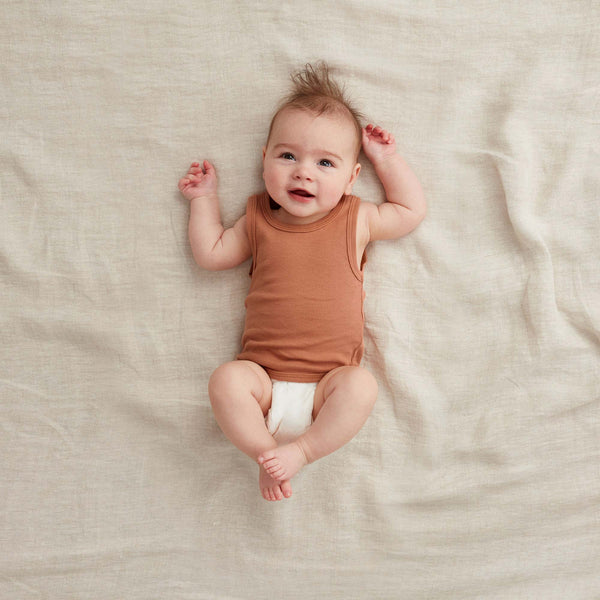 ergoPouch - Bodywear Singlet 0.2 Tog - Chestnut-Panda Kids and Baby