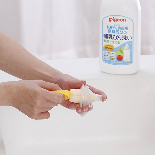 Pigeon - Baby Bottle & Vegetable Washing Liquid Cleanser with a Pump Bottle 800ml - Made in Japan-Panda Kids and Baby