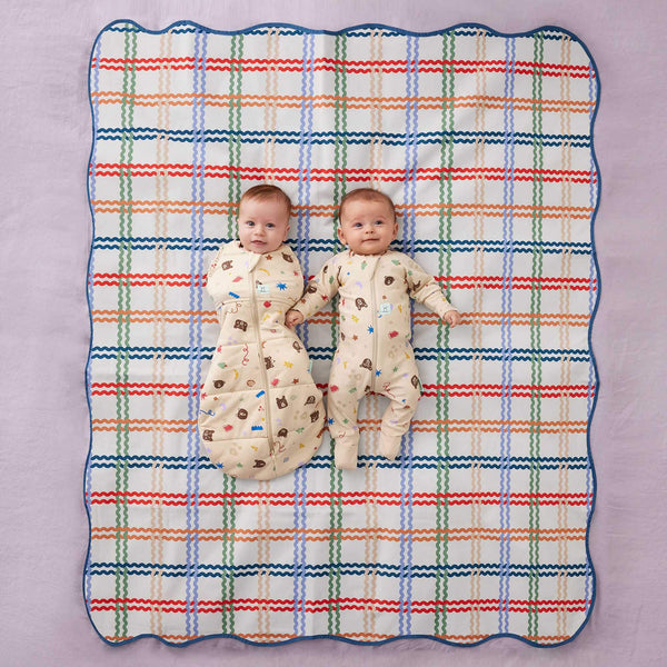 ergoPouch - Cocoon Swaddle Bag - Limited Edition 2.5 Tog - Party-Panda Kids and Baby