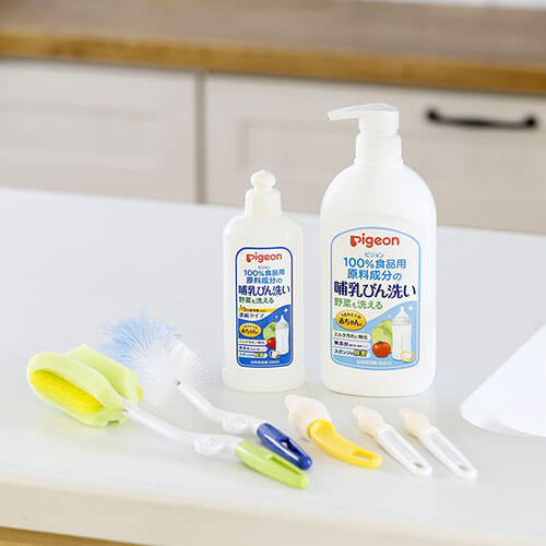 Pigeon - Baby Bottle Washing Concentrated Type - 300ml-Panda Kids and Baby