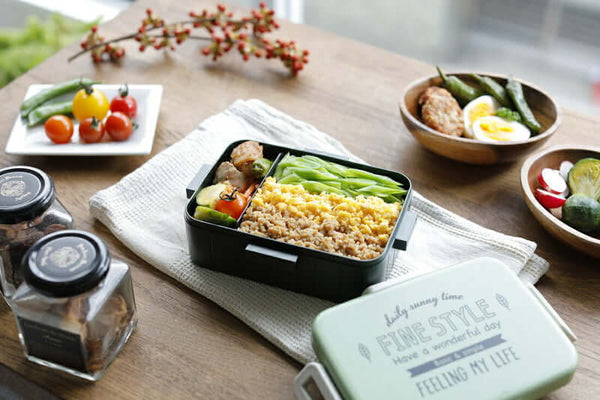 Skater - 4 Point Lock Lunch Box 650ml - My Neighbor Totoro-Panda Kids and Baby