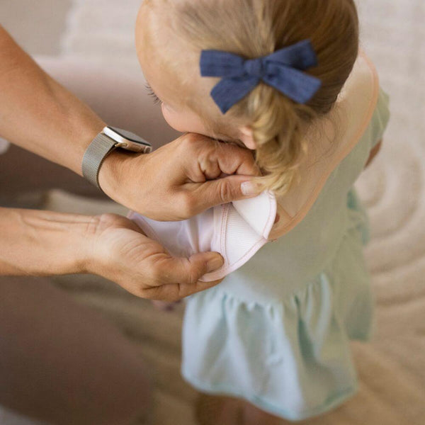 Tiny Twinkle - Mess-Proof Easy Bib - Wombat Beige-Panda Kids and Baby