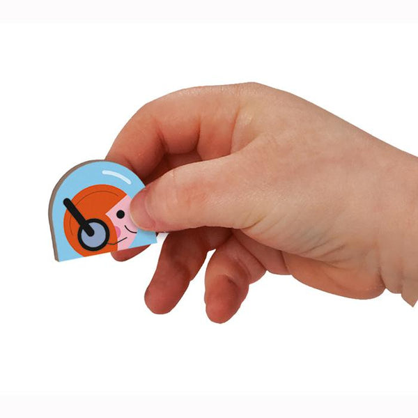 Janod - Racers Magnetibook-Panda Kids and Baby