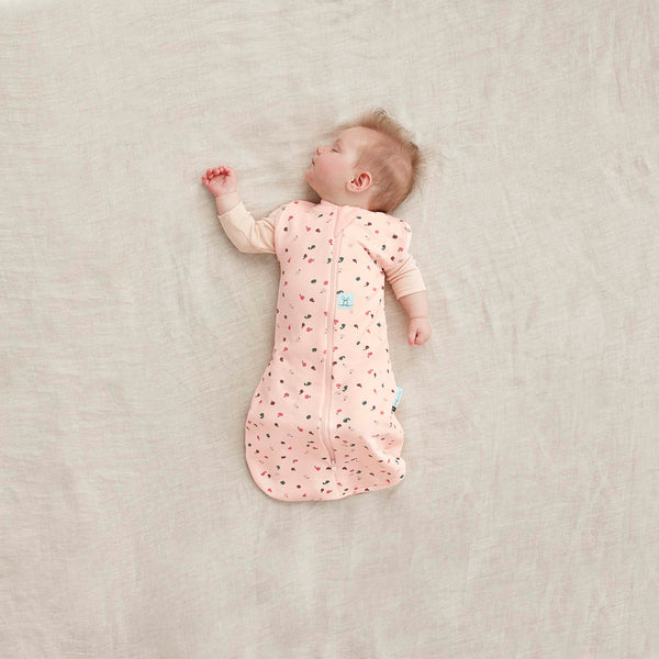 ergoPouch - Cocoon Swaddle Bag - Heritage 1.0tog Cute Fruit-Panda Kids and Baby